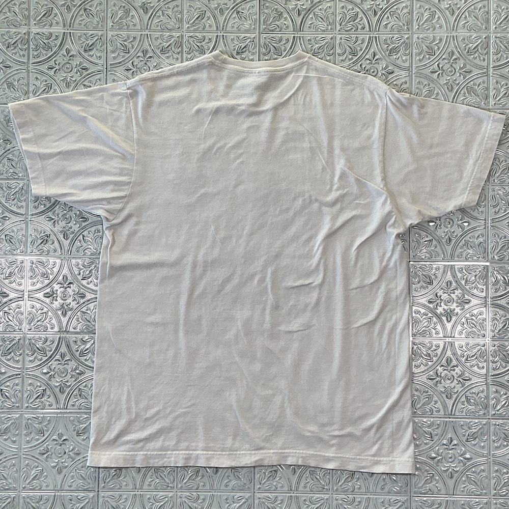 Men’s Graphic Tee Escape From New York Kurt Russell Cream And Brown Size Large - Picture 3 of 3